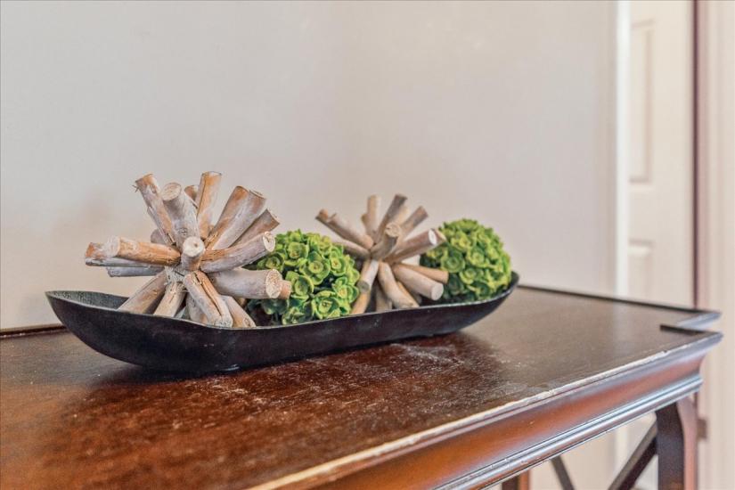 Property listing for 75 Claudette Gate, Hamilton, ON