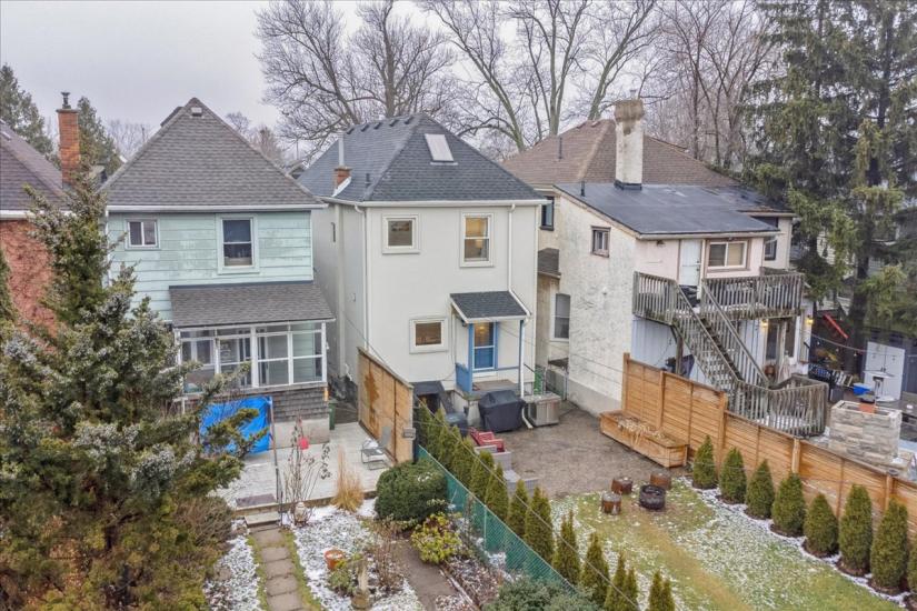 Property listing for 42 Chatham St., Hamilton, ON