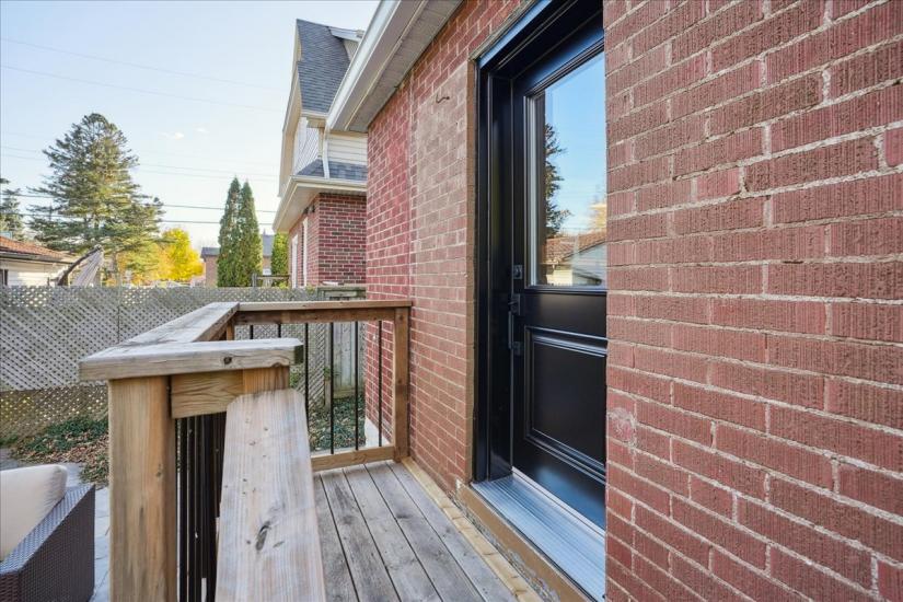 Property listing for 56 Uplands Ave., Hamilton, ON