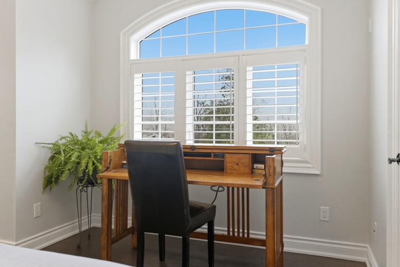 Property listing for 67 Alma St., Dundas, ON