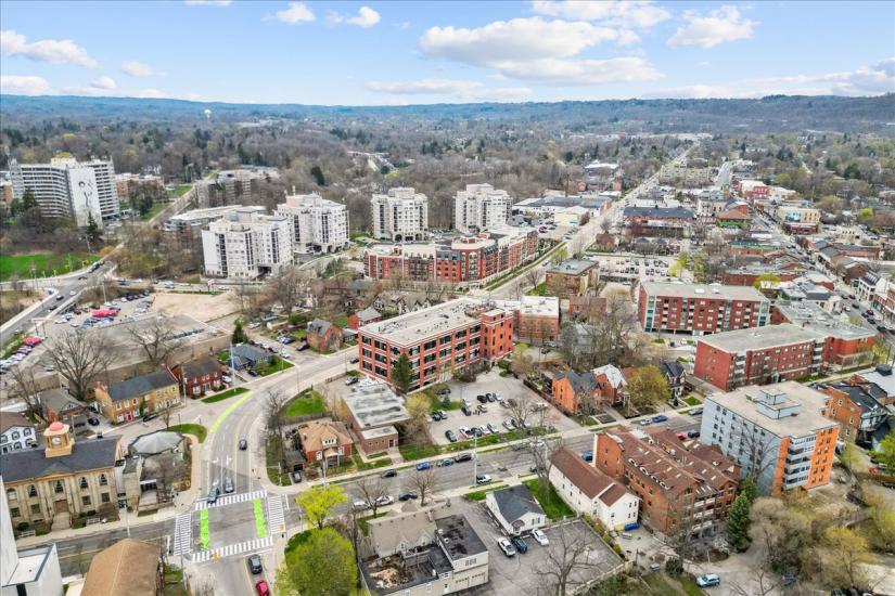Property listing for #313-50 Main St., Dundas, ON