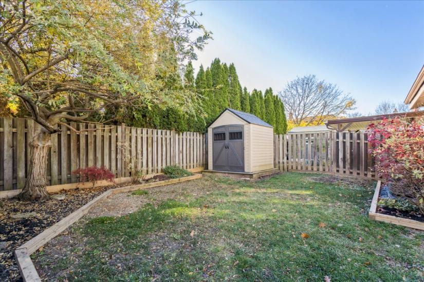 Property listing for 110 Glenashton Dr., Stoney Creek, ON