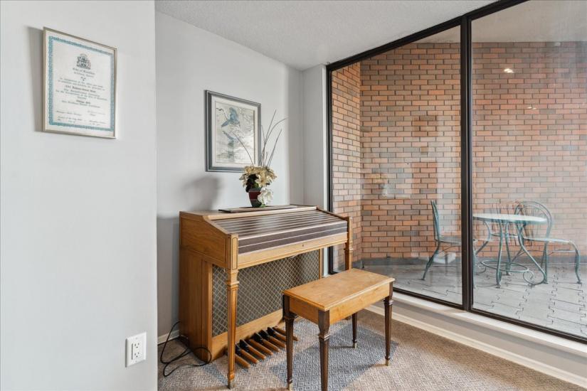 Property listing for #305-222 Jackson St. W., Hamilton, ON