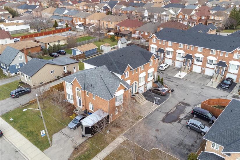 Property listing for #3-437 Highway 8, Stoney Creek, ON