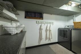 Property listing for 313 Bold St., Hamilton, ON