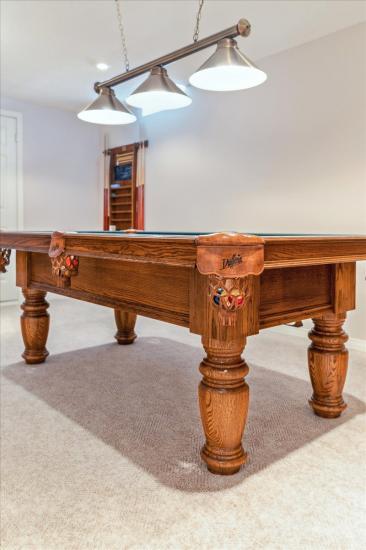 Property listing for 16 Fenwick Place, Waterdown, ON