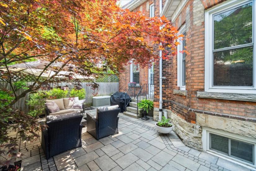 Property listing for 179 Hess St. S., Hamilton, ON