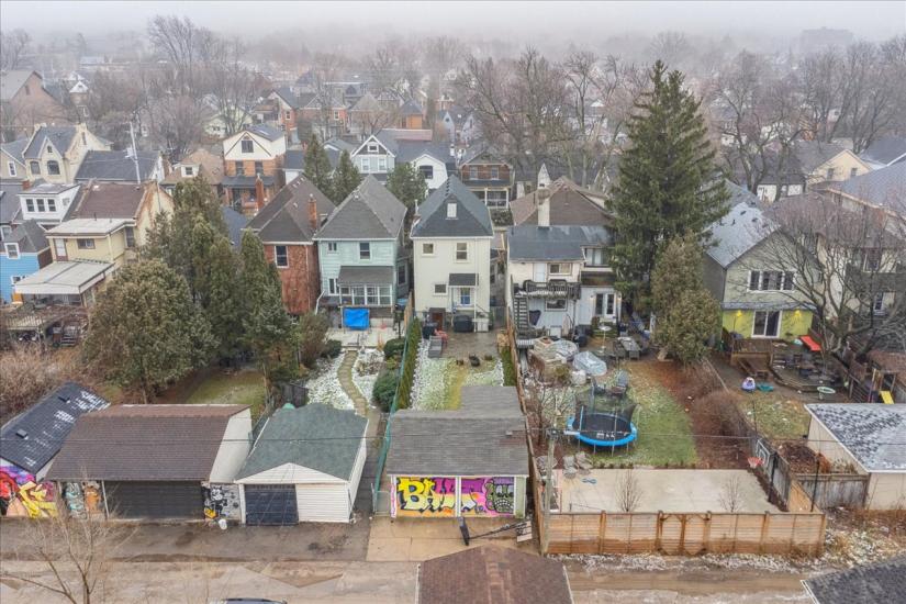 Property listing for 42 Chatham St., Hamilton, ON