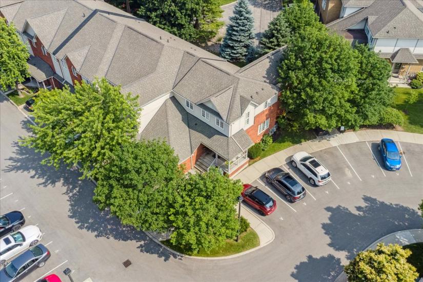 Property listing for #101-100 Beddoe Dr., Hamilton, ON