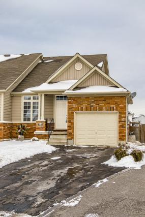 Property listing for 4346 Lindsey Cres., Beamsville, ON