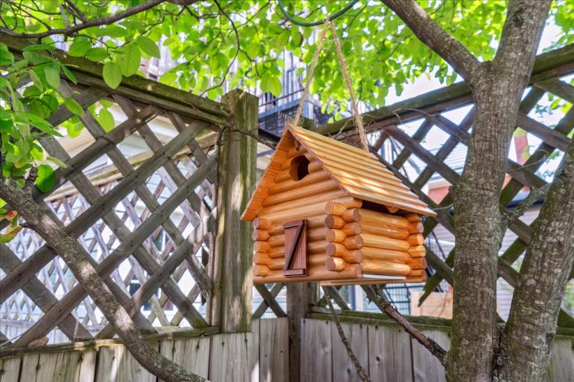 Property listing for 179 Hess St. S., Hamilton, ON