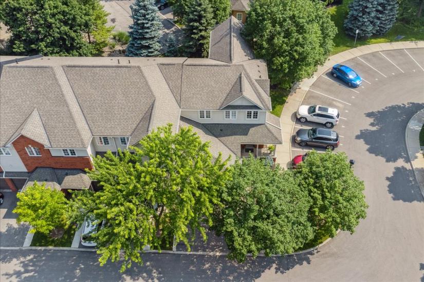 Property listing for #101-100 Beddoe Dr., Hamilton, ON