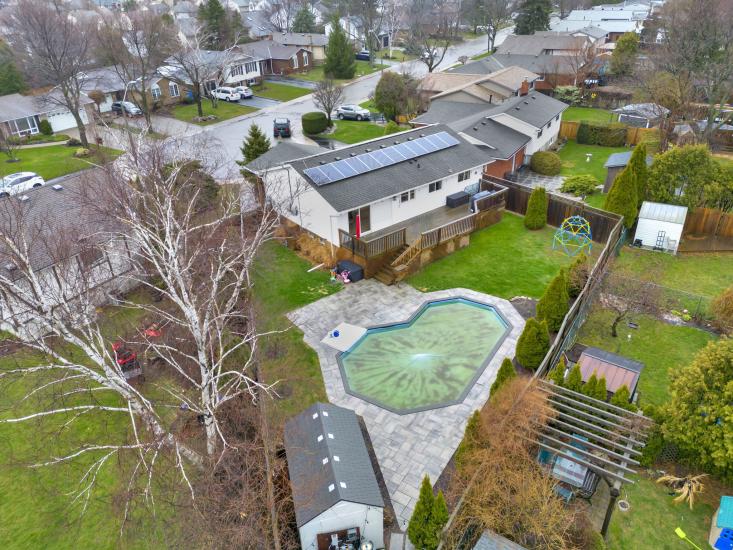 Property listing for 95 Heatherdale Place, Hamilton, ON
