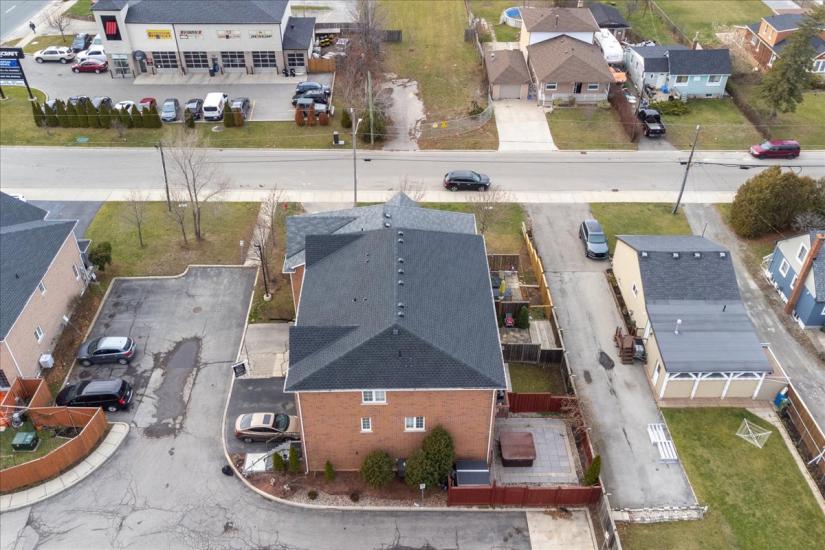 Property listing for #3-437 Highway 8, Stoney Creek, ON