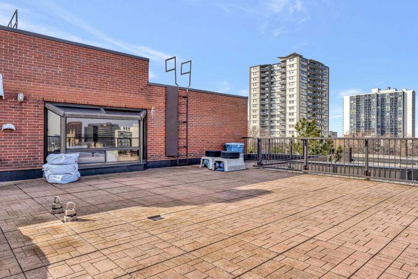 Property listing for #601-28 Duke St., Hamilton, ON