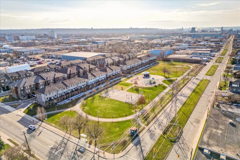 Property listing for 733 Dunn Ave., Hamilton, ON