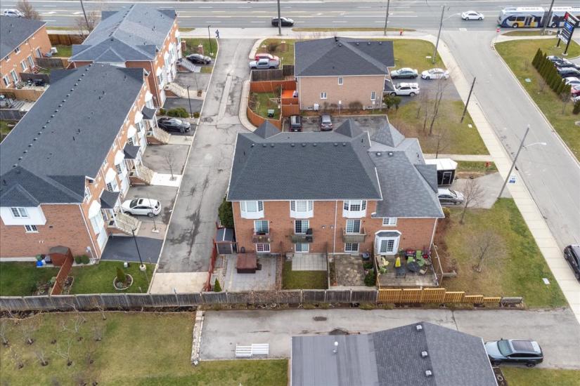 Property listing for #3-437 Highway 8, Stoney Creek, ON