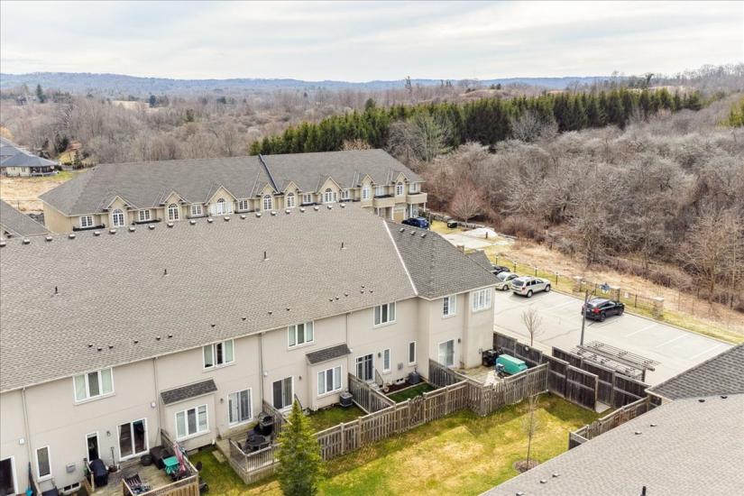 Property listing for 36 Forest Valley Cres., Dundas, ON