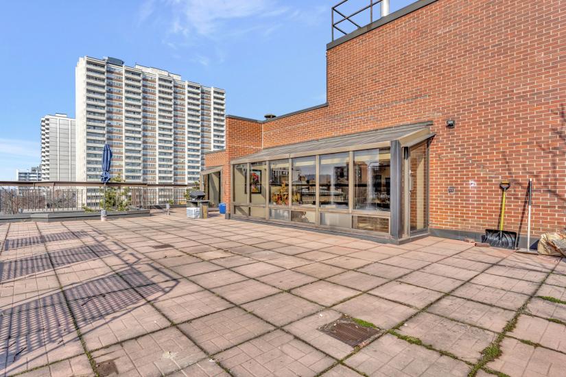 Property listing for #601-28 Duke St., Hamilton, ON