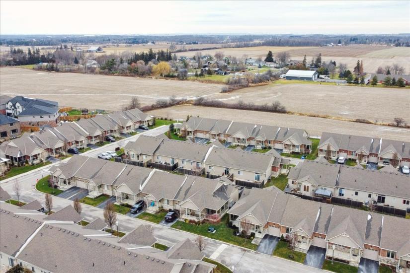 Property listing for 62 Gaddye Lane, Binbrook, ON