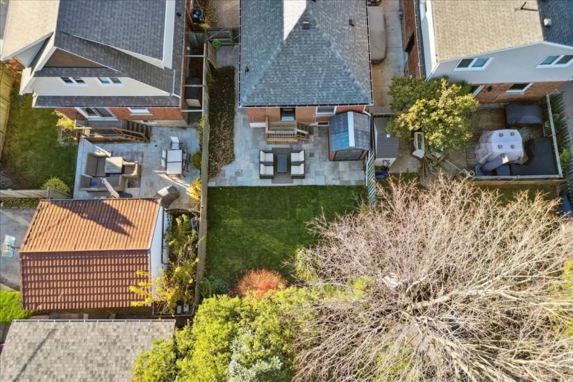 Property listing for 56 Uplands Ave., Hamilton, ON