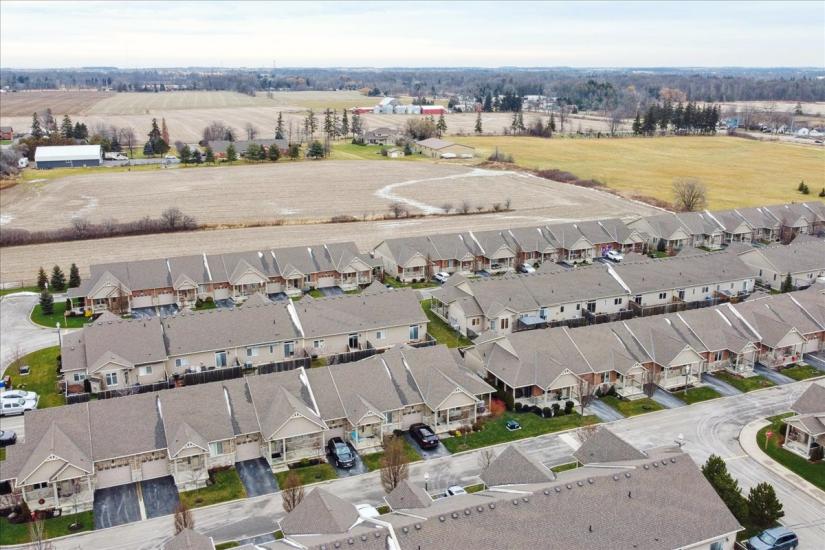 Property listing for 62 Gaddye Lane, Binbrook, ON