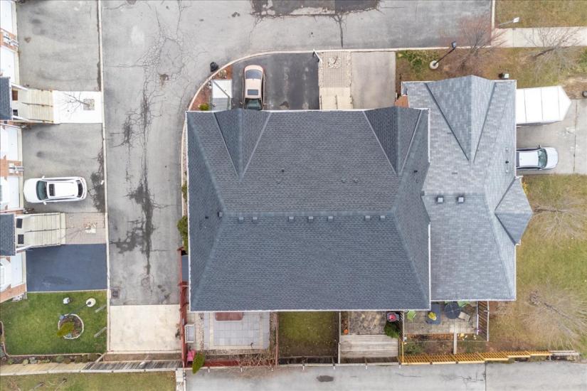 Property listing for #3-437 Highway 8, Stoney Creek, ON