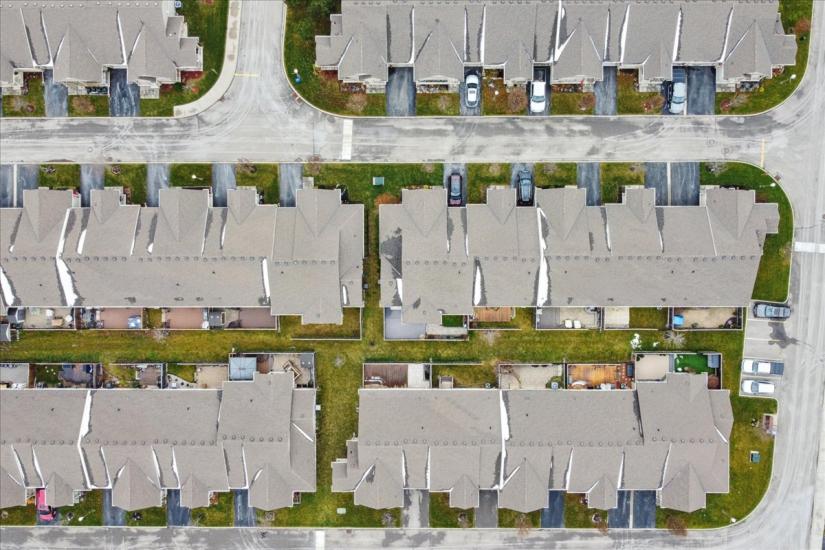 Property listing for 62 Gaddye Lane, Binbrook, ON