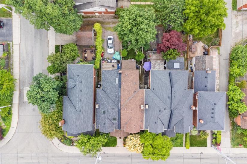 Property listing for 310 Locke St. S., Hamilton, ON