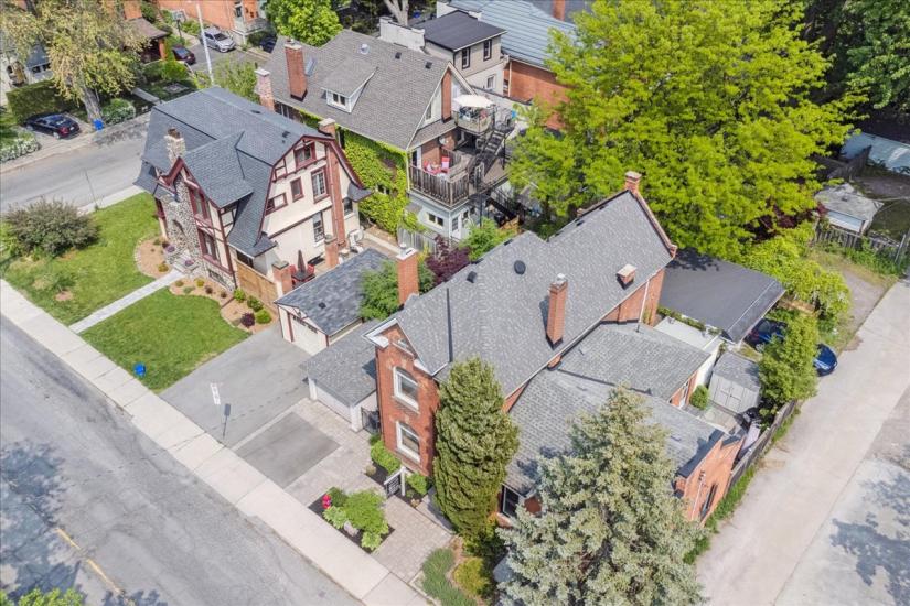 Property listing for 179 Hess St. S., Hamilton, ON