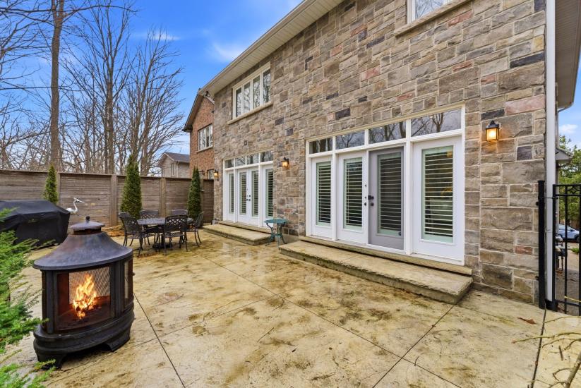 Property listing for 67 Alma St., Dundas, ON