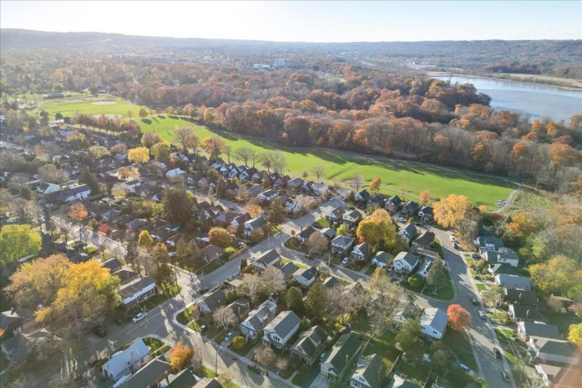 Property listing for 56 Uplands Ave., Hamilton, ON