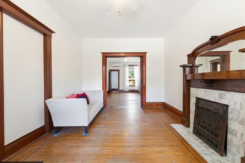 Property listing for #1-25 Strathcona Ave. S., Hamilton, ON