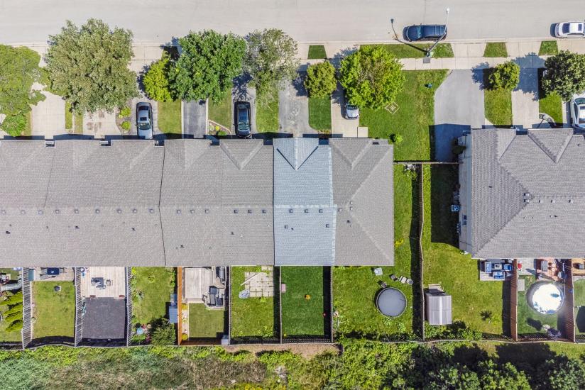 Property listing for 226 Dicenzo Dr., Hamilton, ON