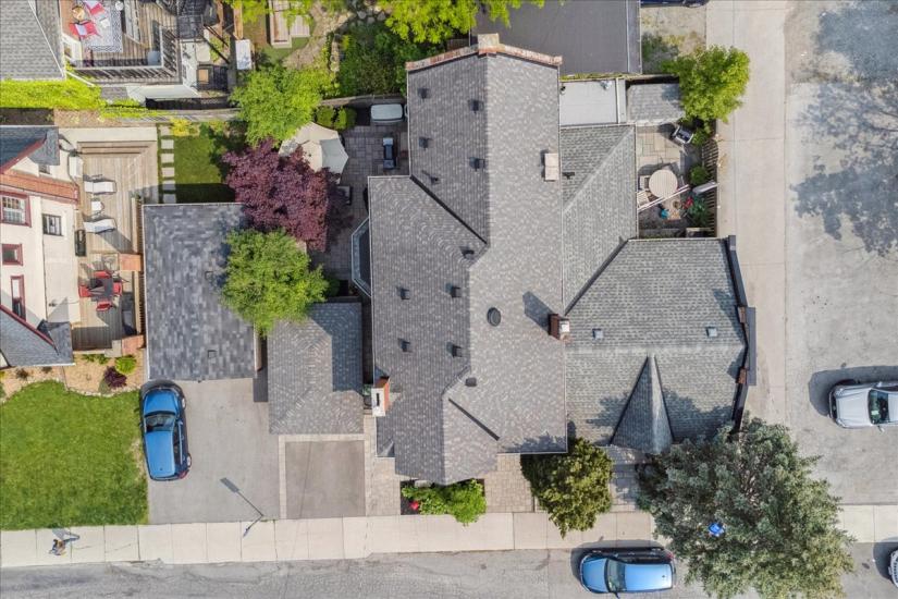 Property listing for 179 Hess St. S., Hamilton, ON