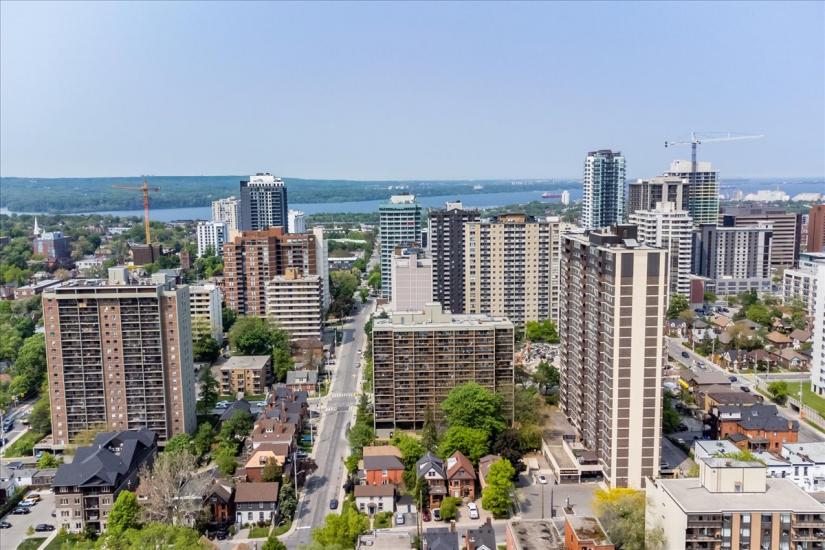 Property listing for 179 Hess St. S., Hamilton, ON
