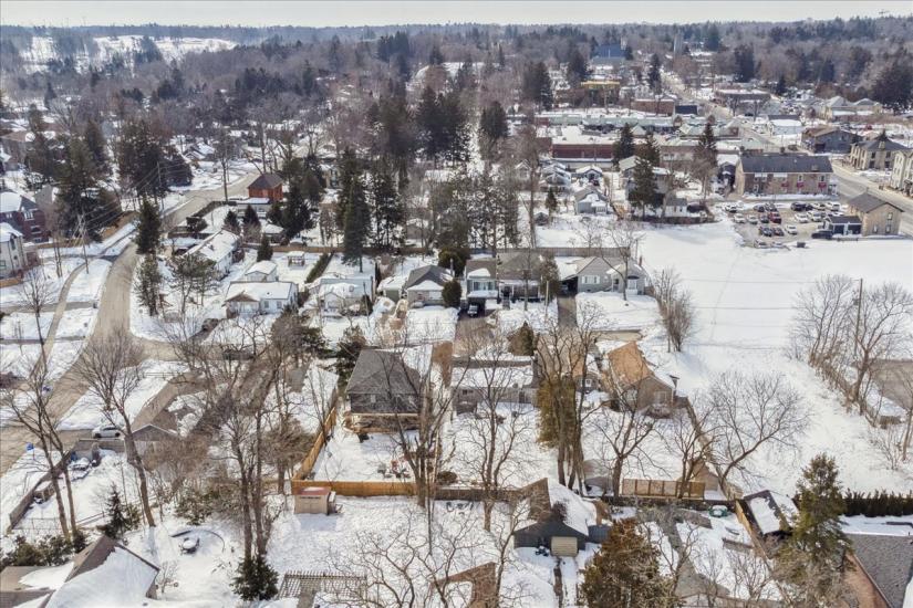 Property listing for 23 Lorne Ave., Hamilton, ON