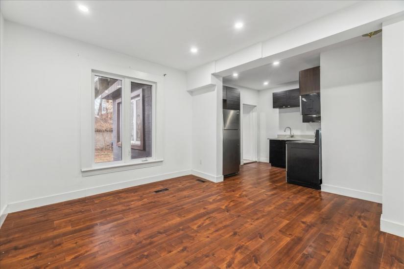 Property listing for 5 Cumberland Ave., Hamilton, ON