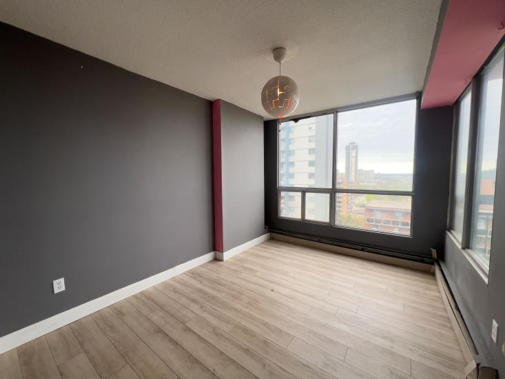 Property listing for #1001-150 Charlton Ave. E., Hamilton, ON