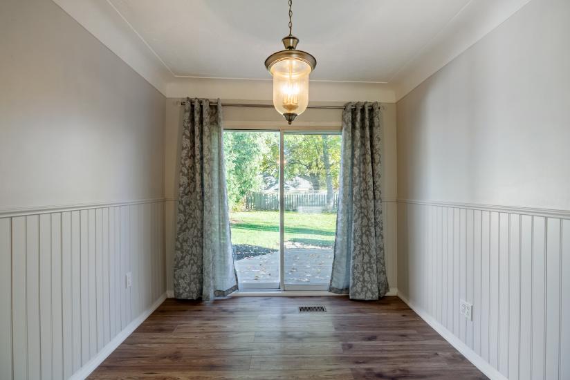 Property listing for 23 Lorne Ave., Ancaster, ON