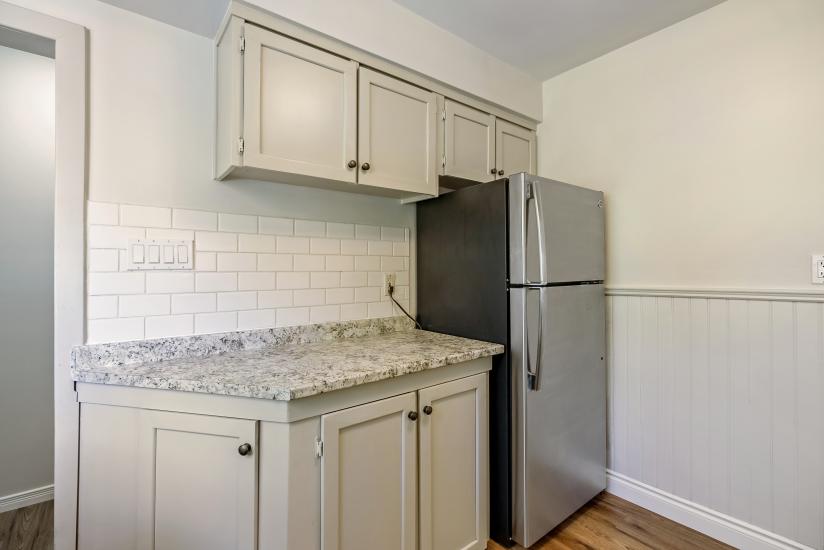 Property listing for 23 Lorne Ave., Ancaster, ON