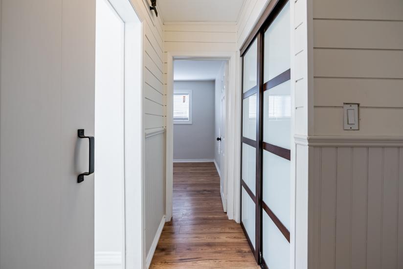 Property listing for 23 Lorne Ave., Ancaster, ON