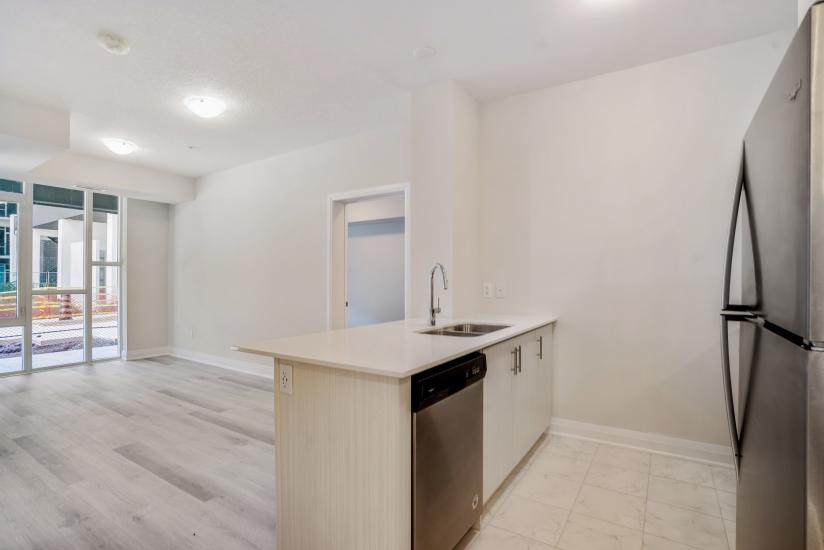 Property listing for #149-16 Concord Pl., Grimsby, ON
