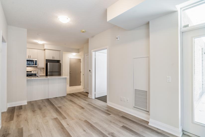 Property listing for #149-16 Concord Pl., Grimsby, ON