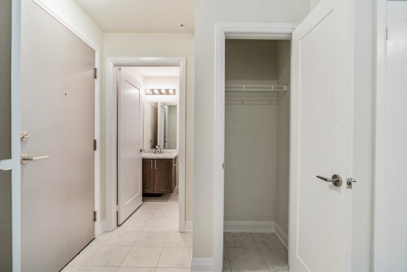 Property listing for #149-16 Concord Pl., Grimsby, ON