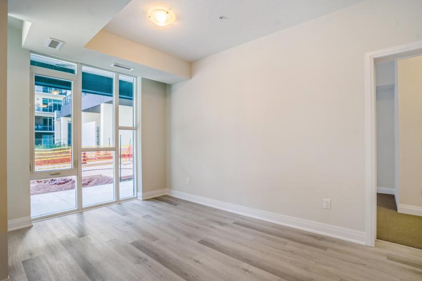Property listing for #149-16 Concord Pl., Grimsby, ON