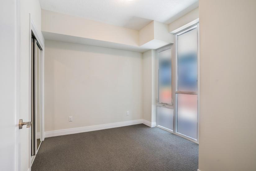 Property listing for #149-16 Concord Place, Grimsby, ON