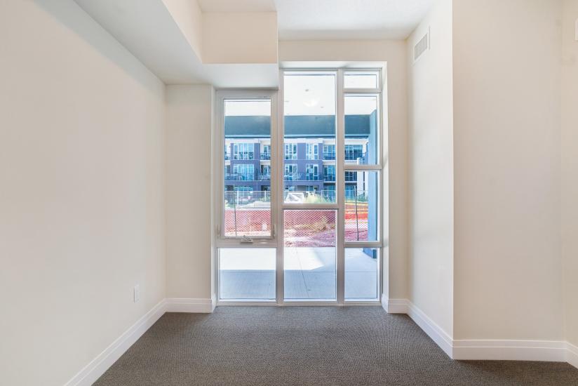 Property listing for #149-16 Concord Pl., Grimsby, ON