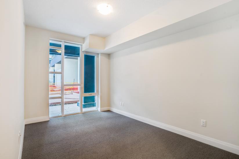Property listing for #149-16 Concord Pl., Grimsby, ON