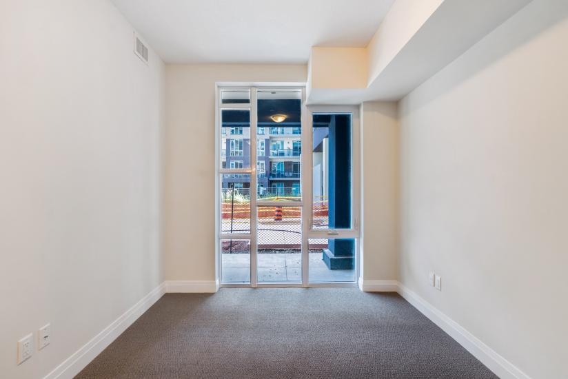 Property listing for #149-16 Concord Pl., Grimsby, ON